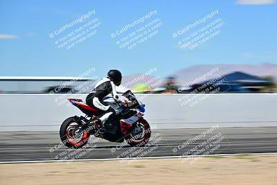 media/Mar-25-2024-Moto Forza (Mon) [[8d4319bd68]]/3-Intermediate Group/Session 4 (Front Straight Speed Pans)/